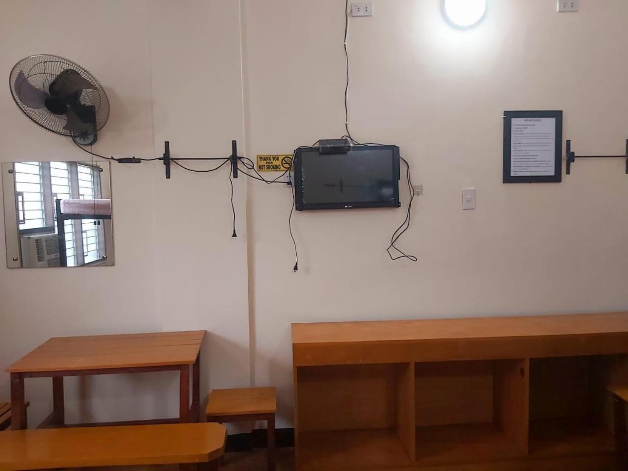 Oyo 916 Angel'S Boardrooms Quezon City Kültér fotó